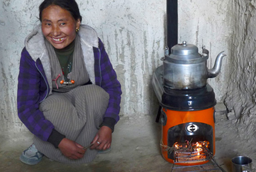 The Himalayan Stove project grant awarded by Halton Foundation
